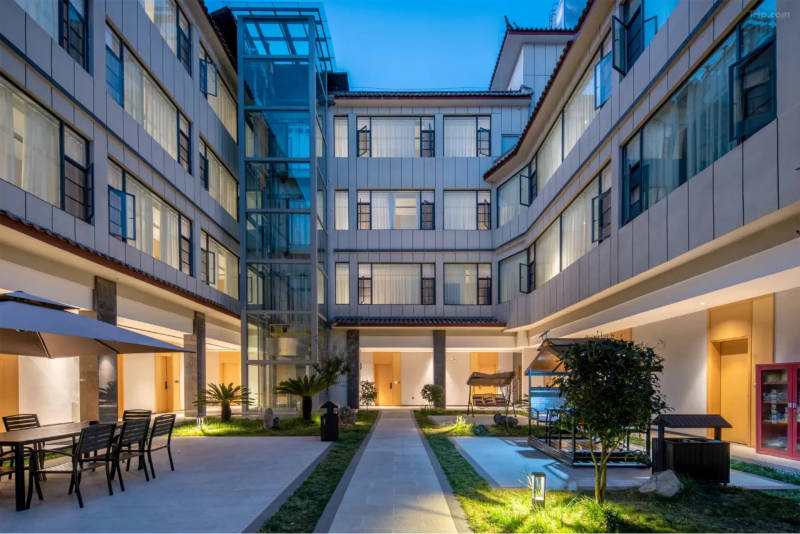 Old Town of Lijiang Mulun Langge Hotel